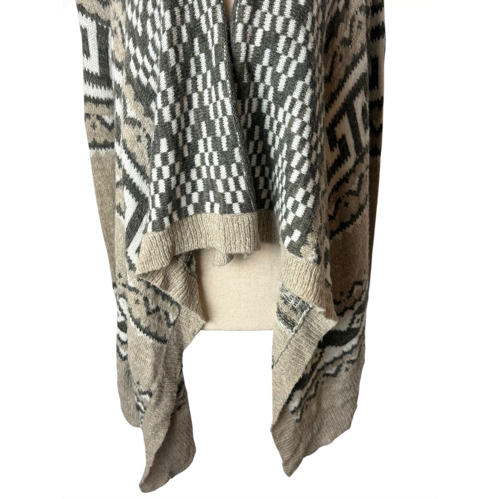 Abercrombie & Fitch Cardigan Sweater Women Medium Tan Grey Waterfall Aztec Knit - Picture 6 of 10